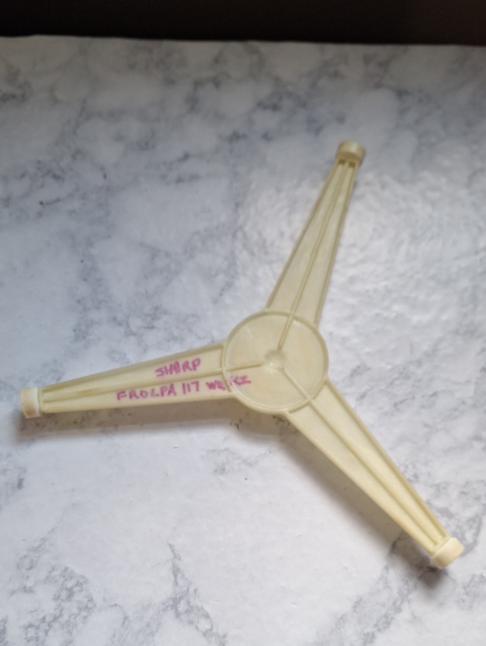 Beige 3-Arm Plastic Stand for Home  Supplies Or A  Sharp Microwave Glass Holder